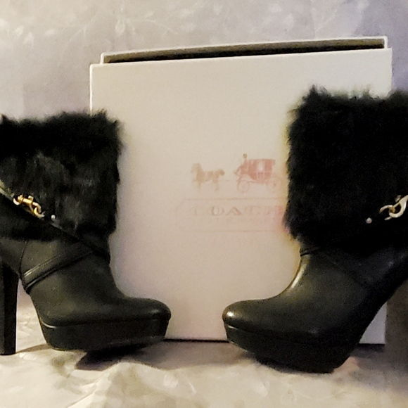 COPY - Coach, Fur, boots, heels, black, Size 7.5 - Picture 2 of 2